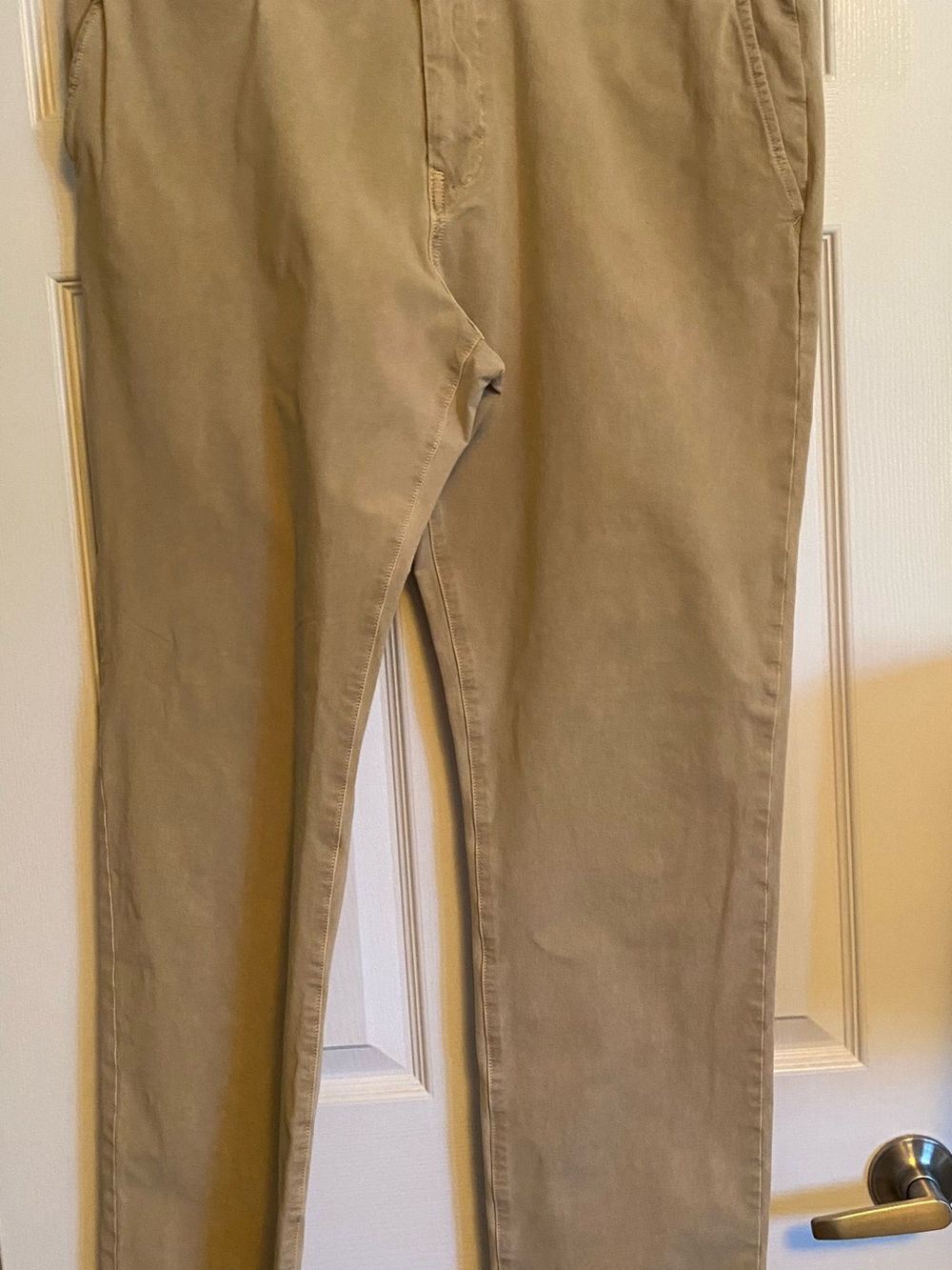 American Eagle Outfitters Tan Chinos